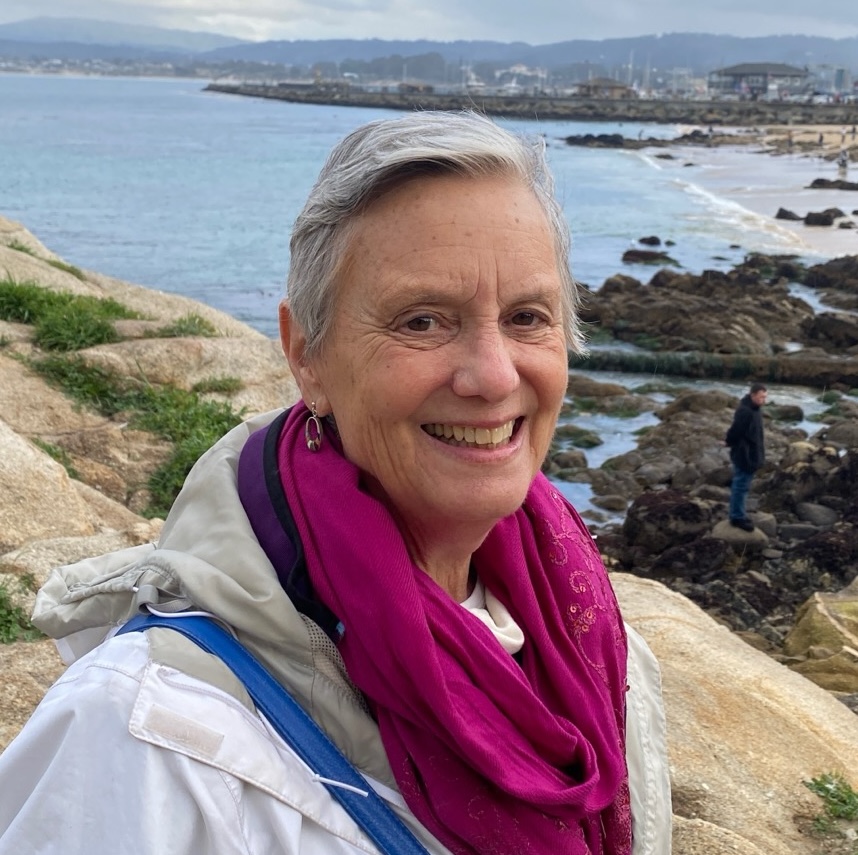 Lucy Vinis